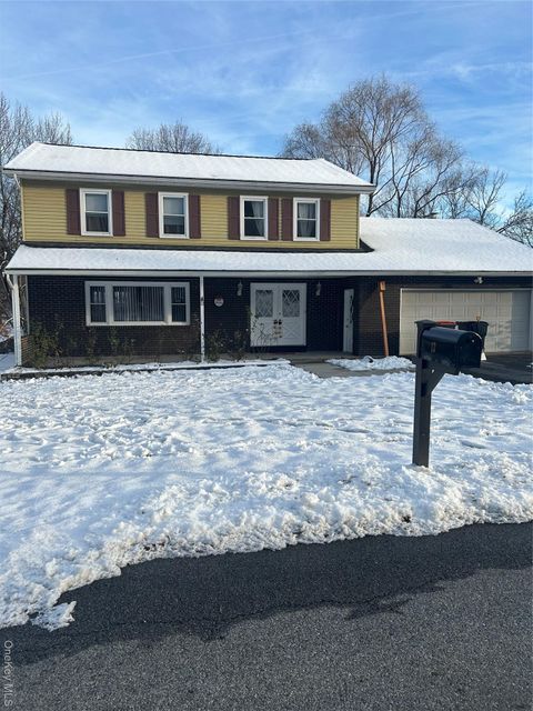 13 Miron Drive Poughkeepsie NY 12603