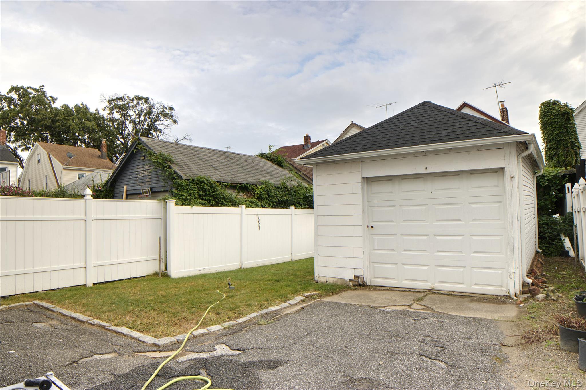 221-30 103rd Avenue - Photo 4