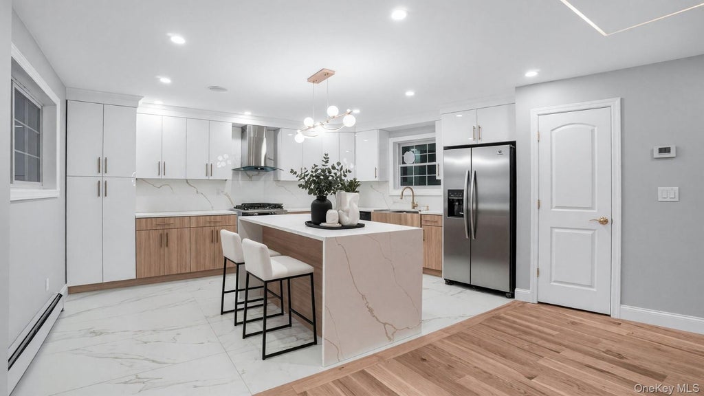 Photo of 918 Throgs Neck Expwy EXPY, Bronx, NY 10465 (MLS # 1052686)