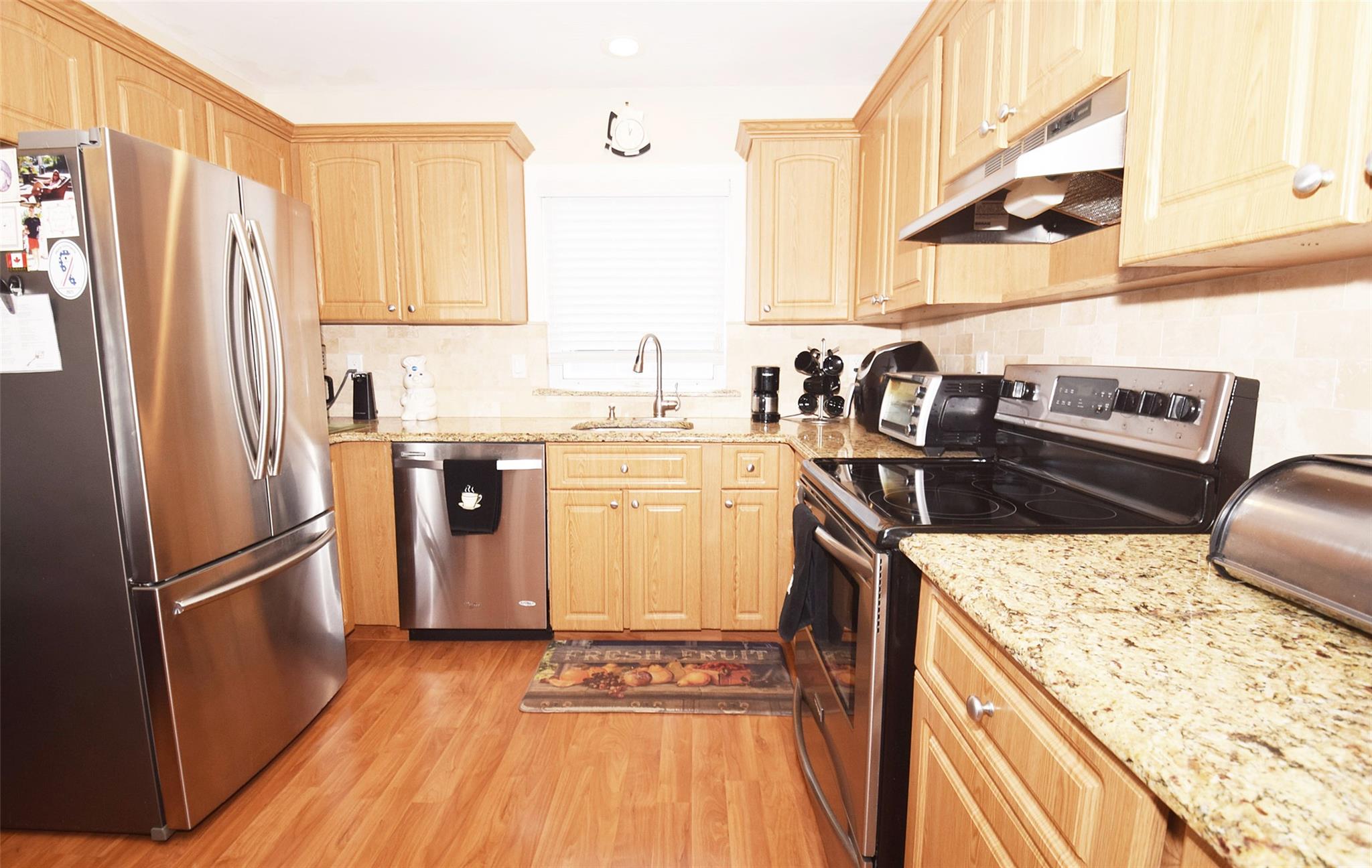 176 Canterbury Drive, Ridge, New York image 7