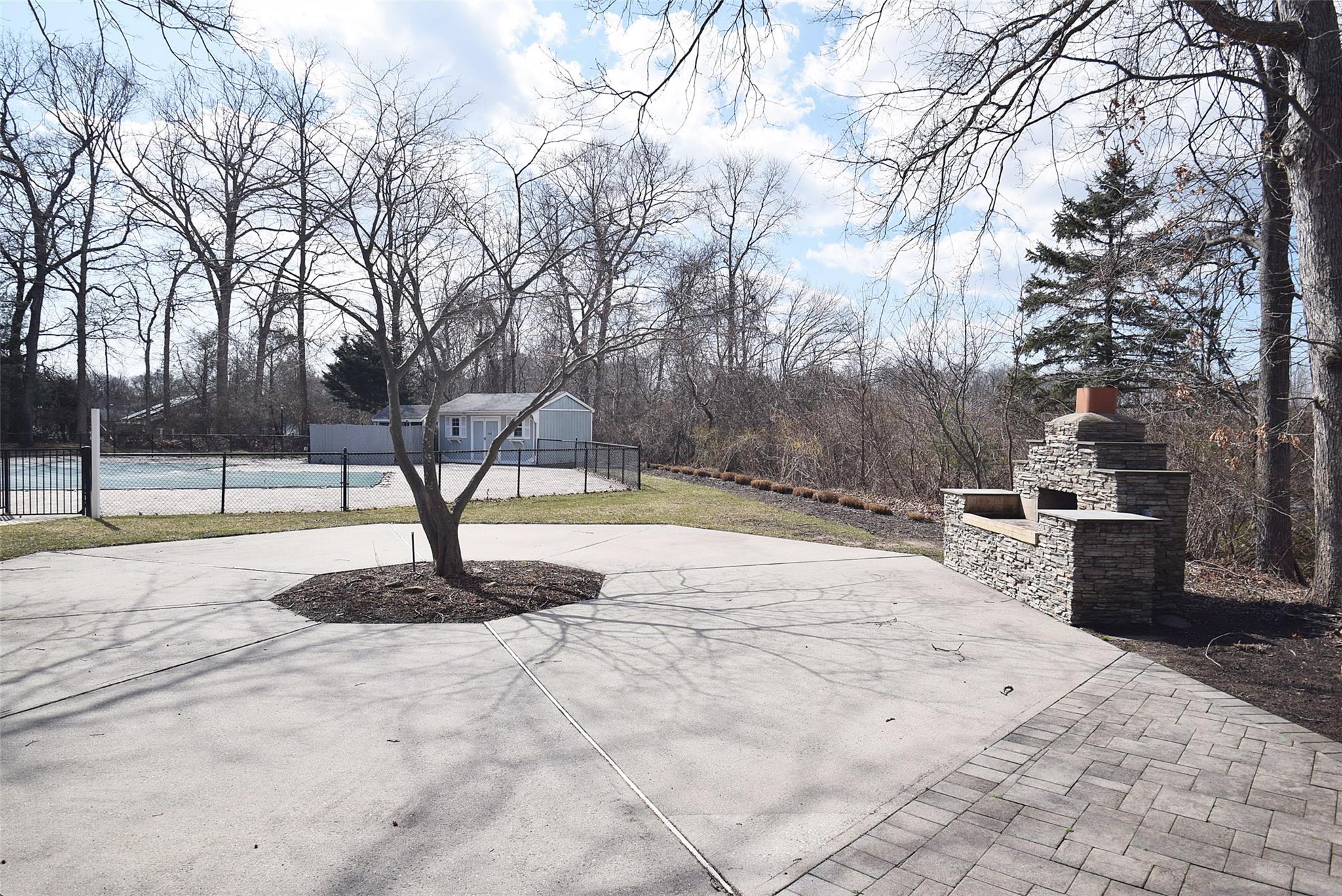 176 Canterbury Drive, Ridge, New York image 21