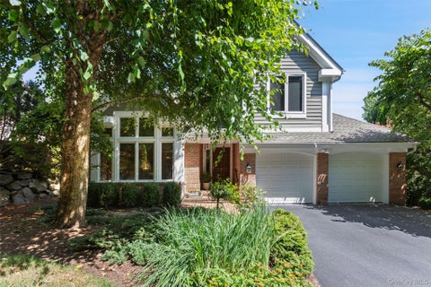 Photo of 5 Hidden Pond Drive, Rye Brook, NY 10573 (MLS # 1029442)