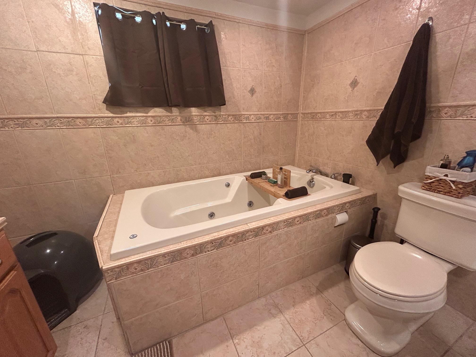 36 Shore Drive, Copiague, New York image 20