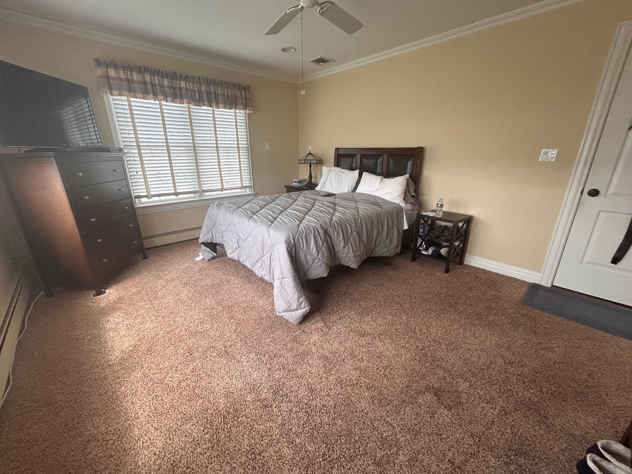 36 Shore Drive, Copiague, New York image 15