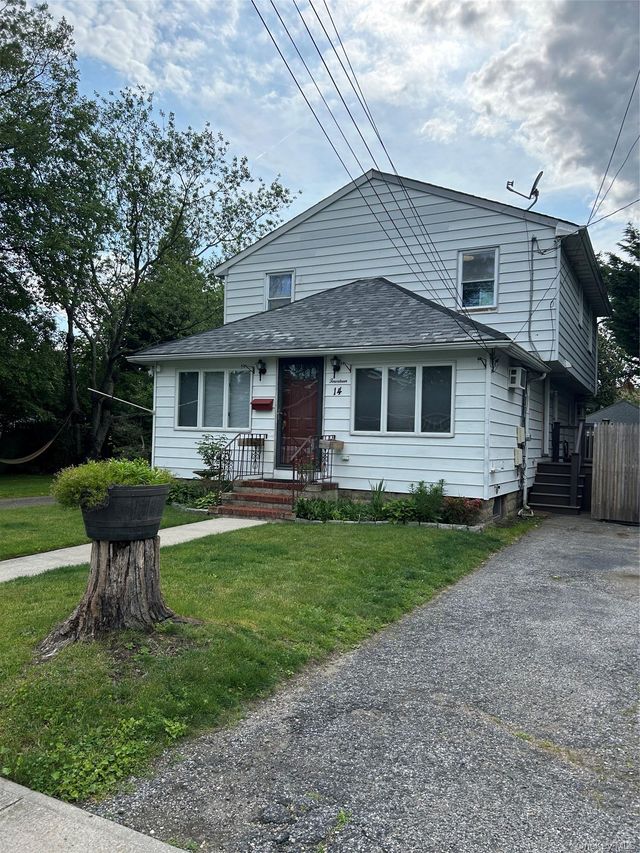 14 Walnut Avenue E