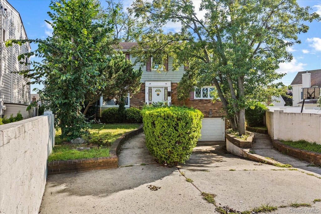 Photo of 251 Perkins Avenue AVE, Oceanside, NY 11572 (MLS # 1039609)