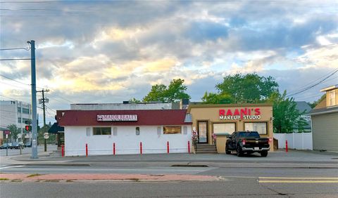 51 N Broadway Hicksville NY 11801