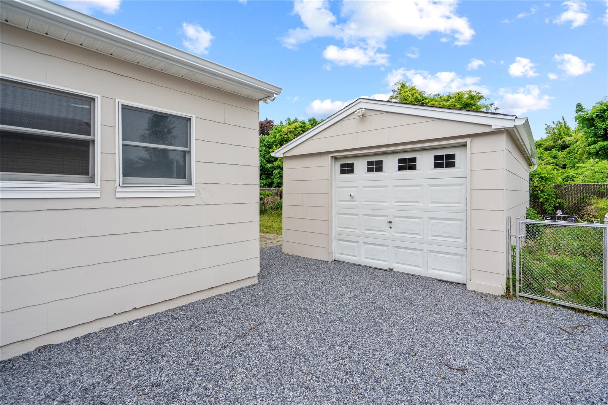 31 Brennan Place, Deer Park, New York image 26