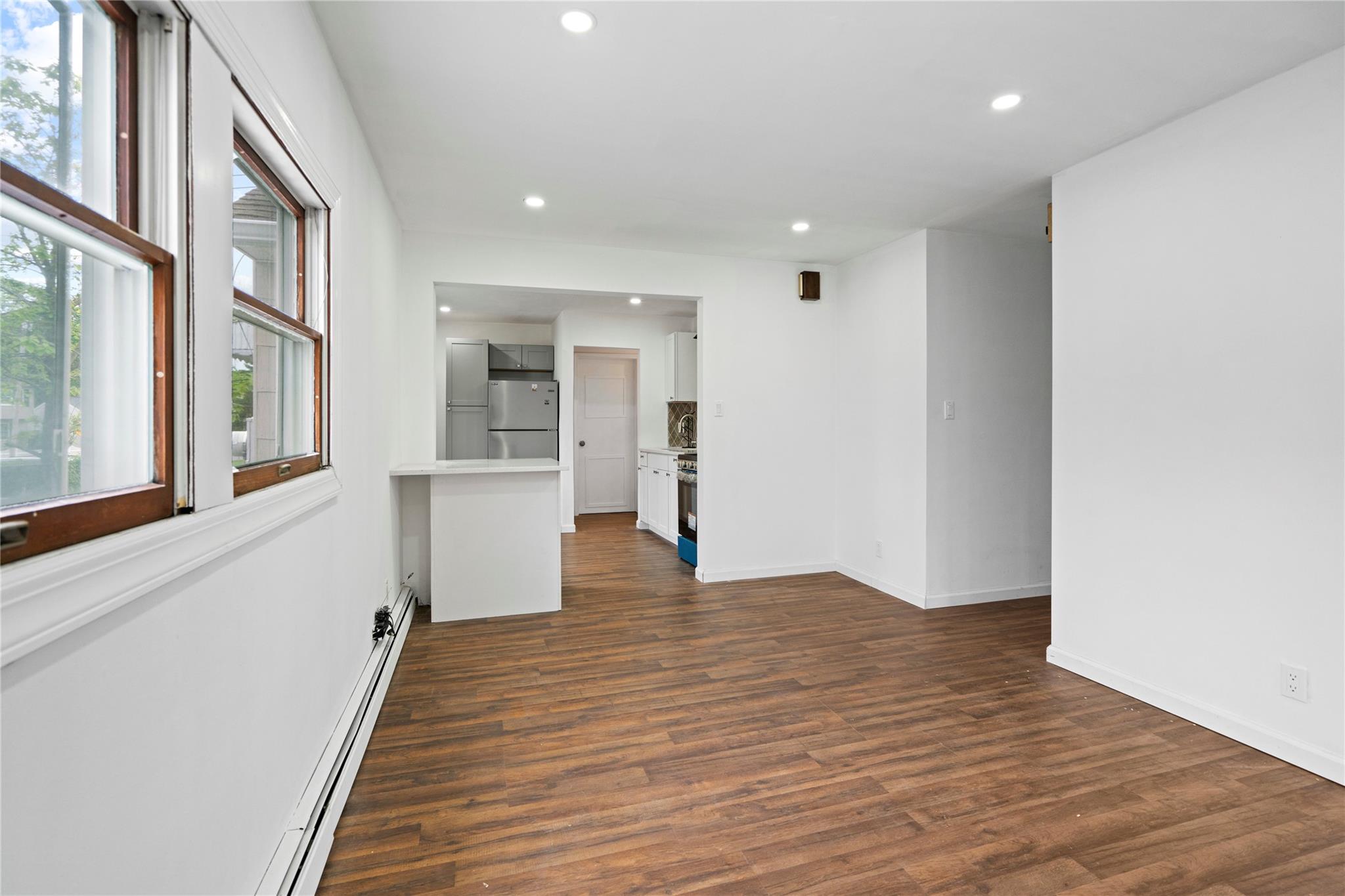 31 Brennan Place, Deer Park, New York image 10