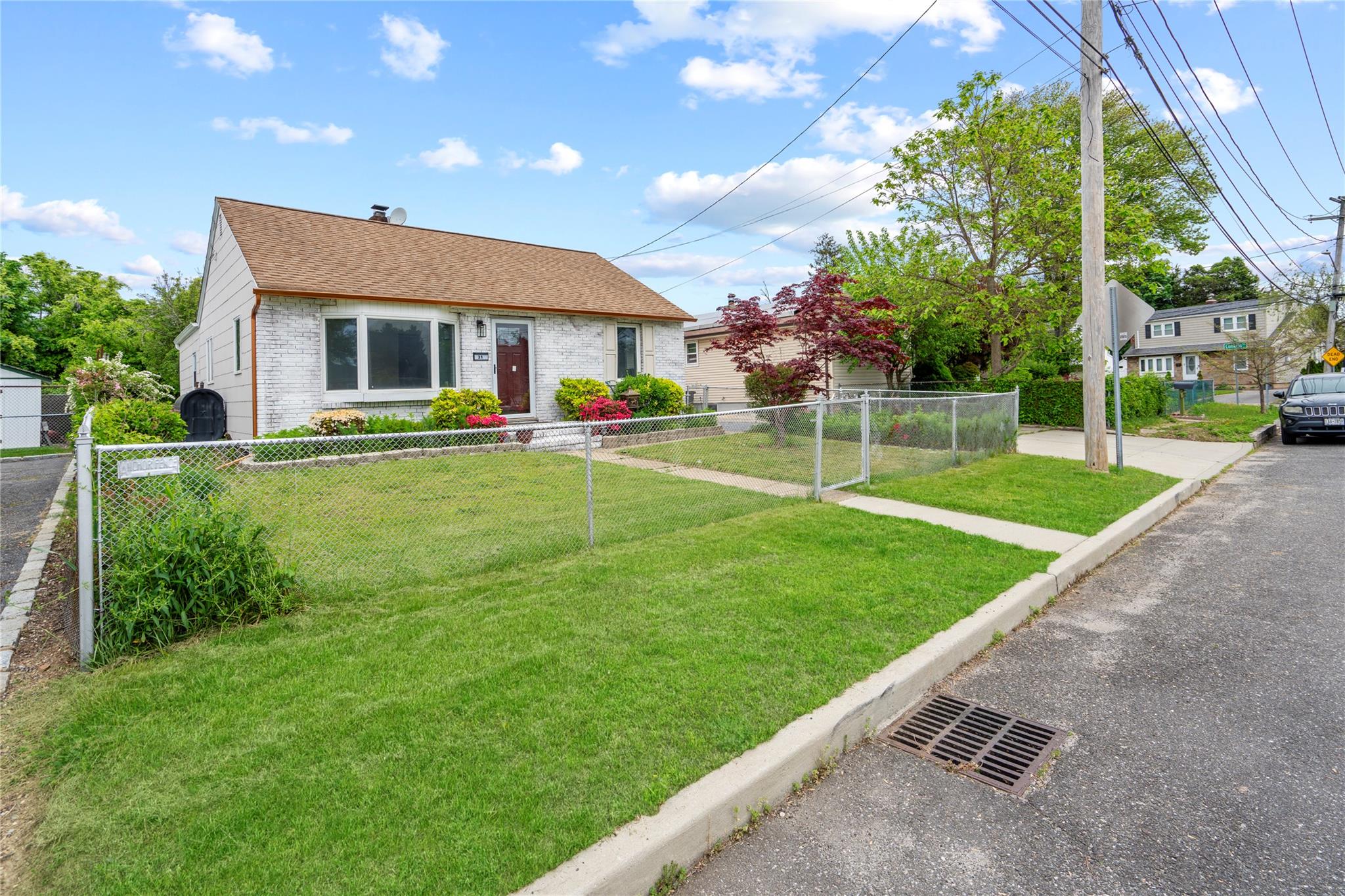 31 Brennan Place, Deer Park, New York image 4