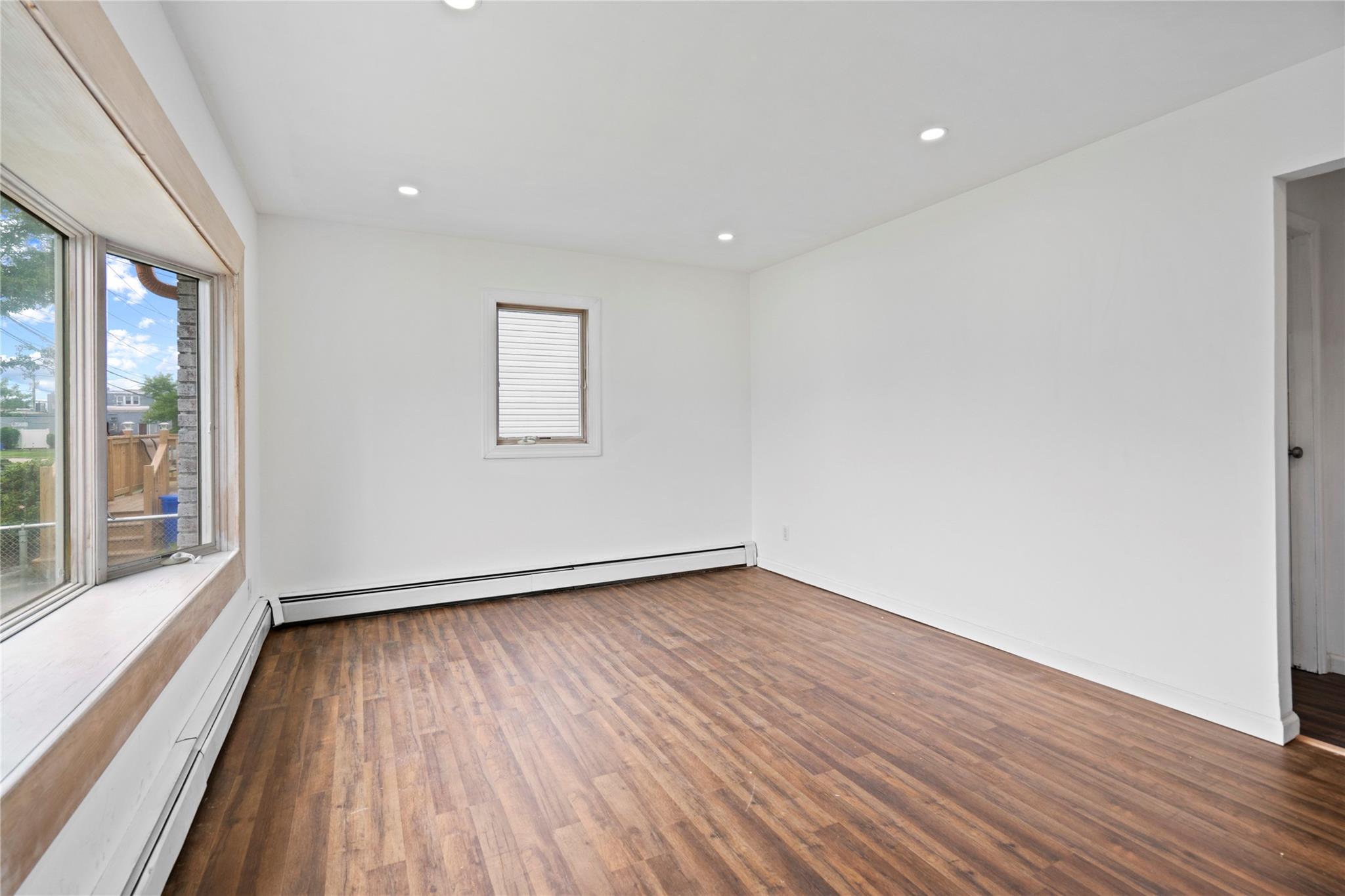31 Brennan Place, Deer Park, New York image 20