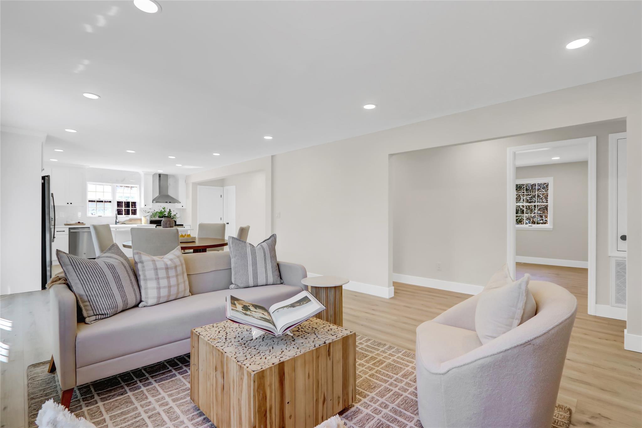 12 Pineway Avenue, Mastic Beach, New York image 5