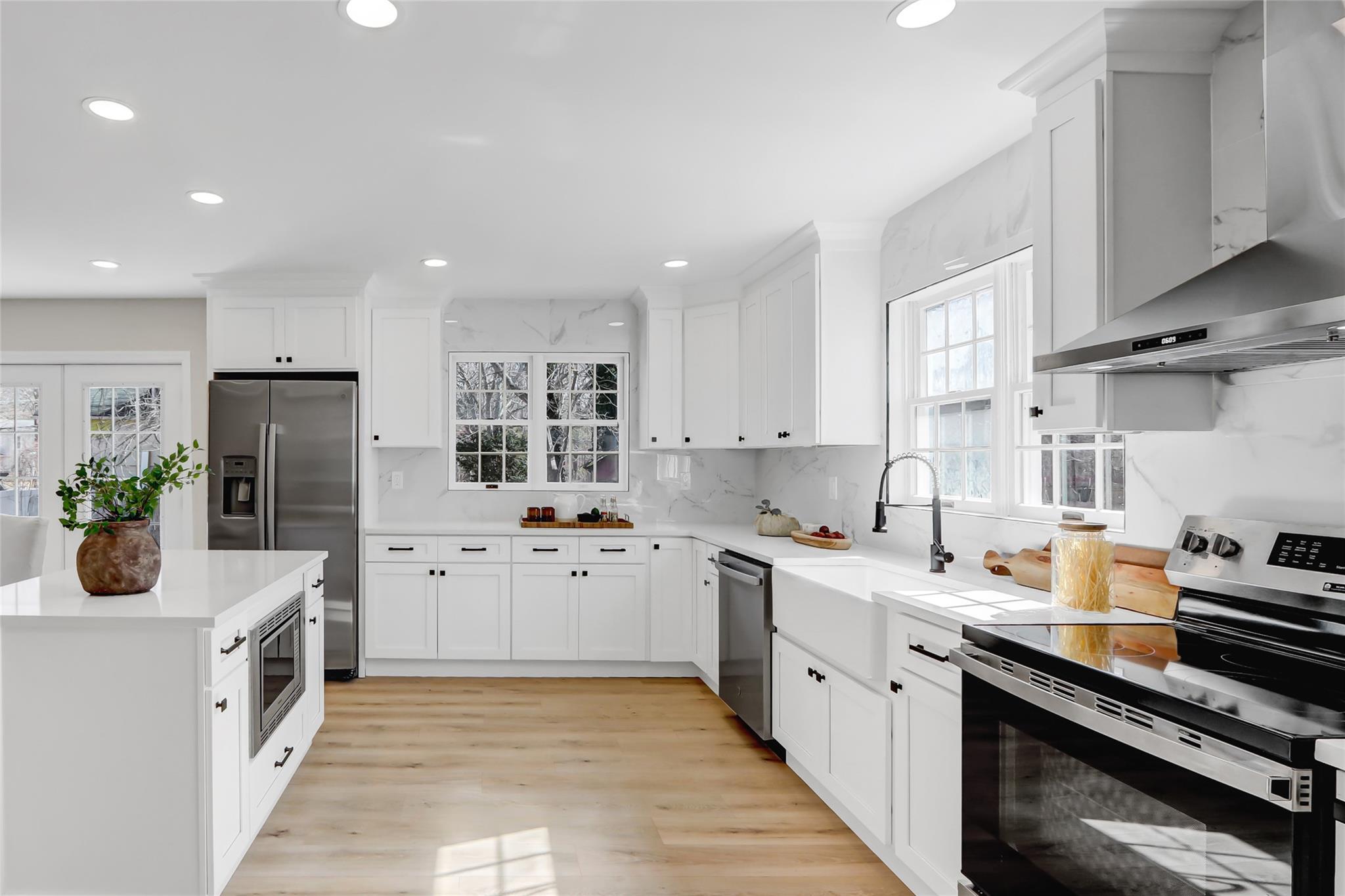 12 Pineway Avenue, Mastic Beach, New York image 1