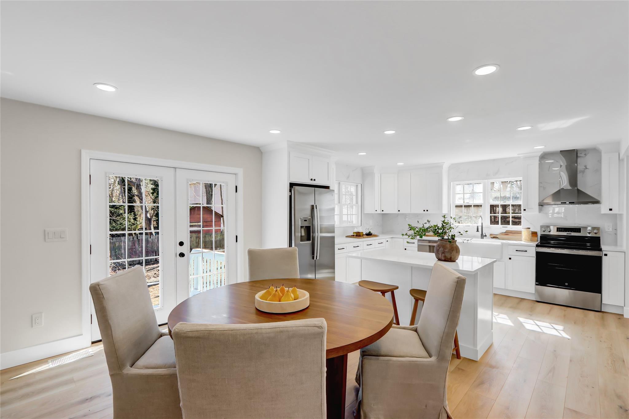 12 Pineway Avenue, Mastic Beach, New York image 2