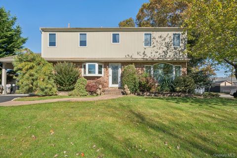 Photo of 23 Windsor Street, Islip, NY 11751 (MLS # 927443) Photo of 23 Windsor Street, Islip, NY 11751 (MLS # 927443)