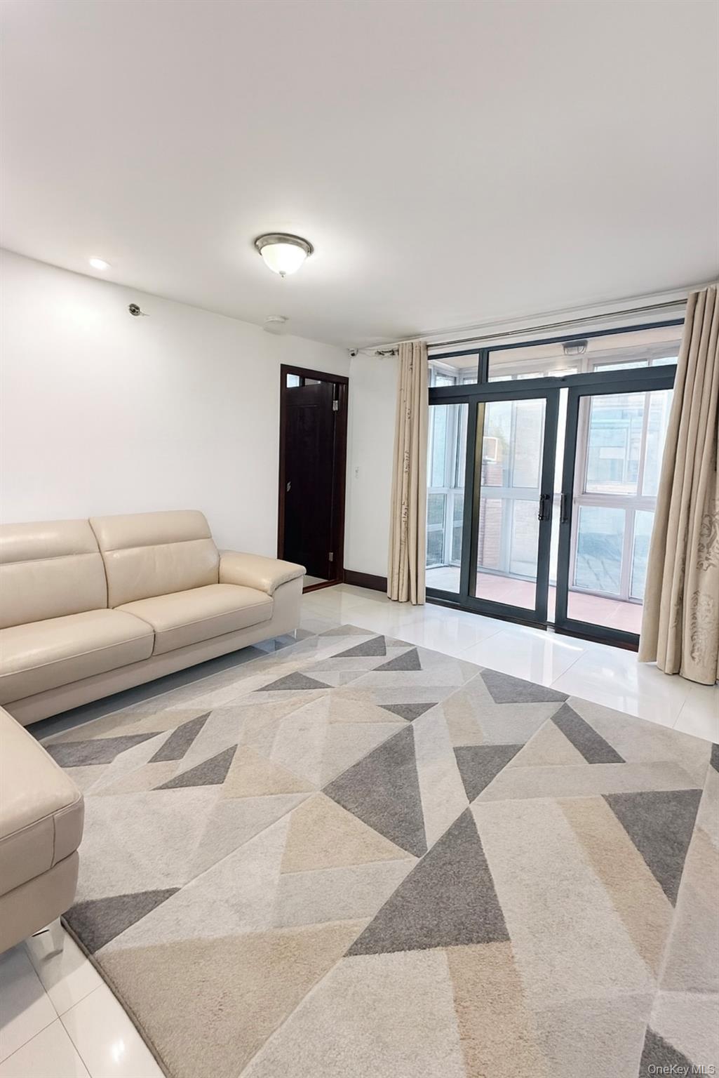 13229 Blossom Avenue 6G