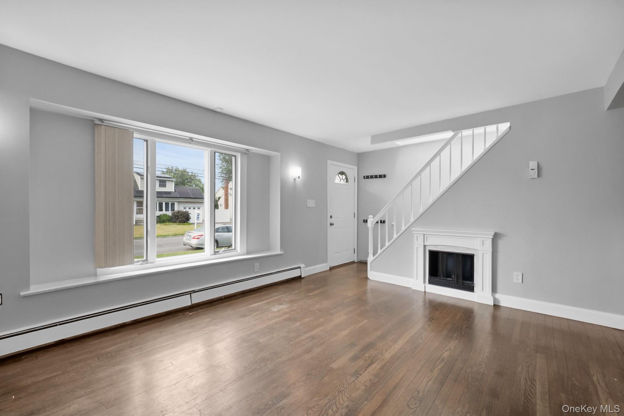 389 33rd Street - Photo 2