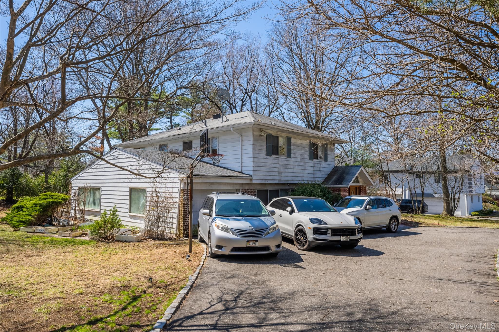 71 Horace Harding Boulevard