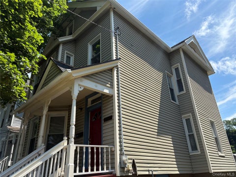 Homes For Sale - 137 N Clinton Street<br/> Poughkeepsie, NY 12601