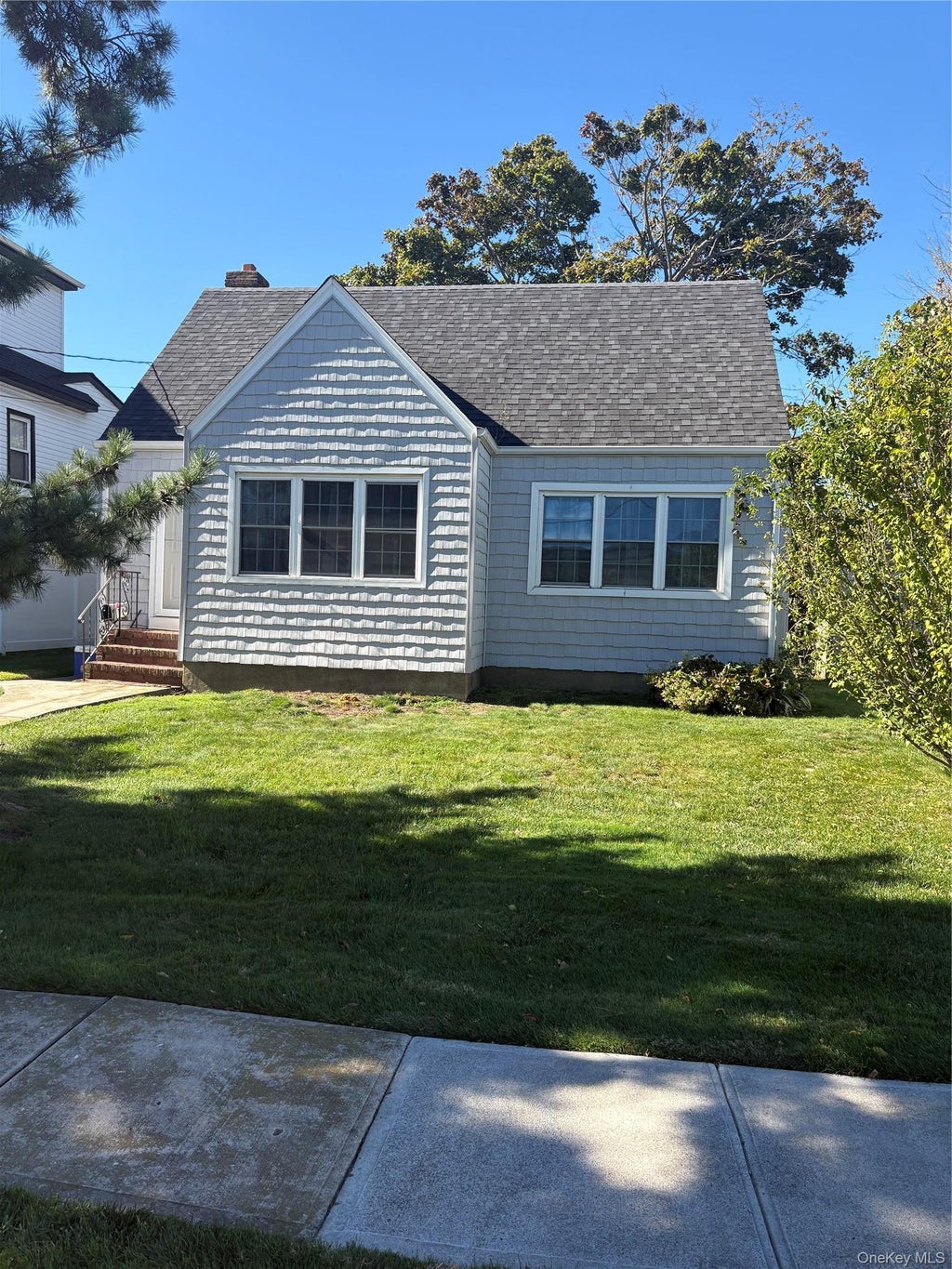 Photo of 240 Roosevelt Avenue, Freeport, NY 11520 (MLS # 1066309)
