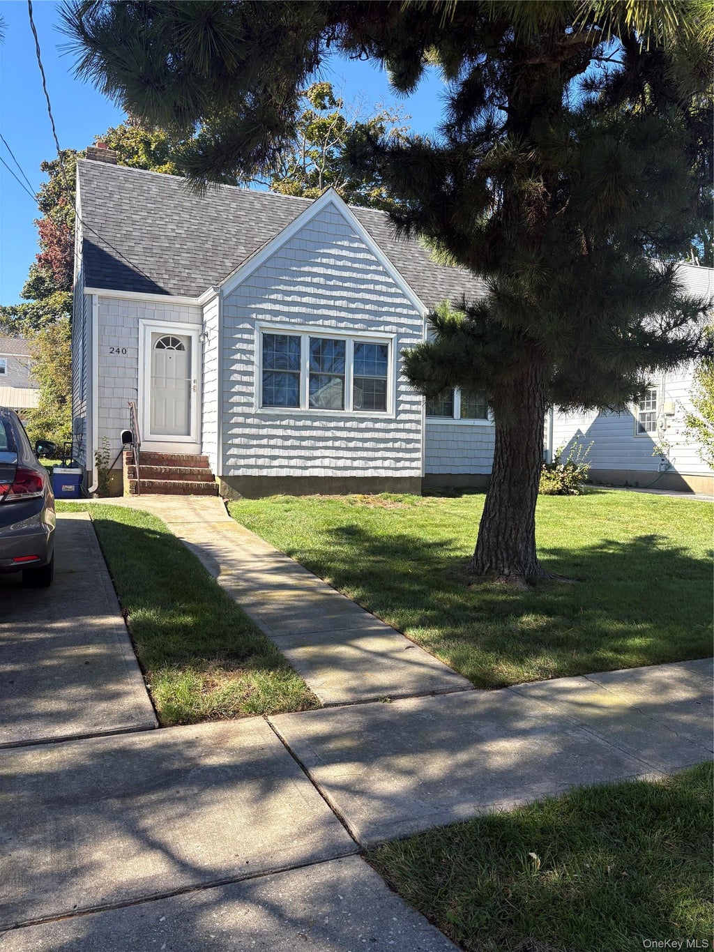 Photo of 240 Roosevelt Avenue, Freeport, NY 11520 (MLS # 1066309)