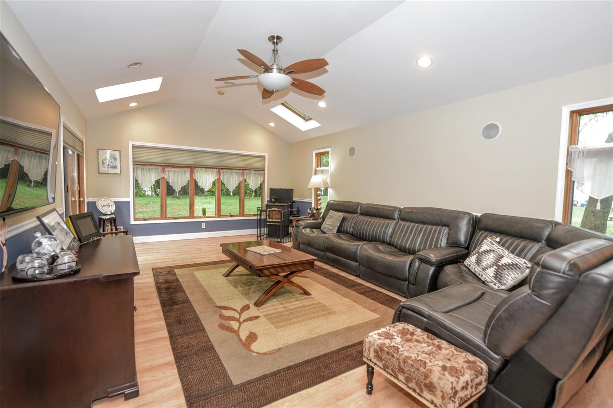15 Hillside Avenue, Suffern, New York image 9