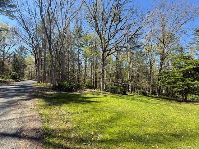 182 Bee Hollow Road