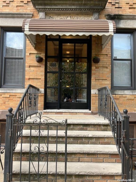 Property for Sale at 65th Place, Glendale, Queens, NY - Bedrooms: 18 
Bathrooms: 6 
Rooms: 30  - $1,299,000