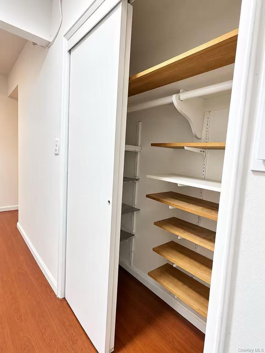 Photo of 132-35 Sanford Avenue #5R, Flushing, NY 11355 (MLS # 1049325)
