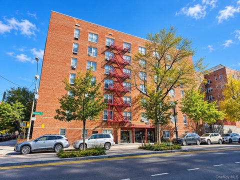 Photo of 4107 Bowne Street #5N, Flushing, NY 11355 (MLS # 1066896)
