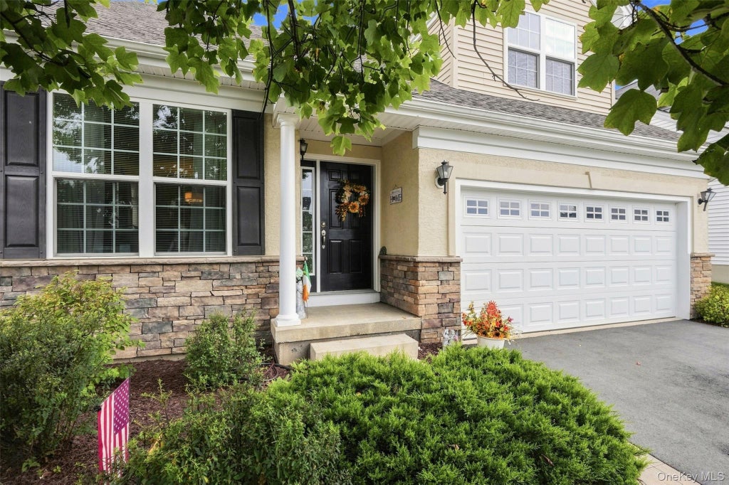 Photo of 6 Cyprus Drive, Middletown, NY 10940 (MLS # 1049692)