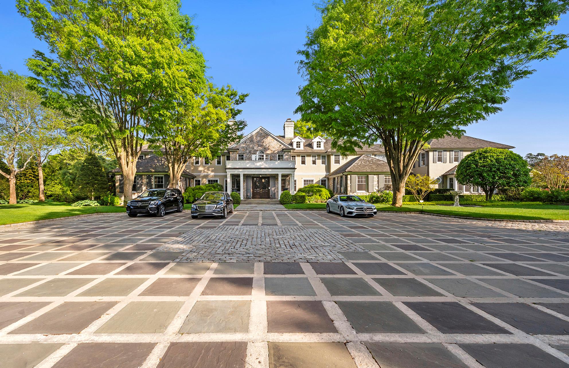 14 Fordune Drive