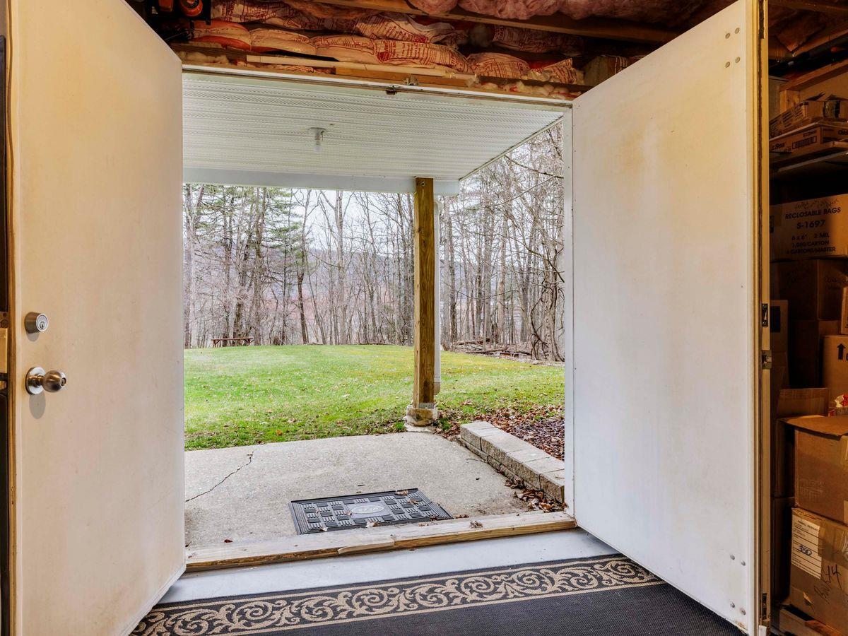 831 N Chodikee Lake Road, Highland, New York image 22