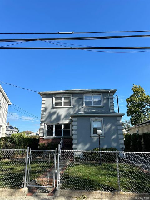 Photo of 243-25 132nd Road, Rosedale, NY 11422 (MLS # 919694)