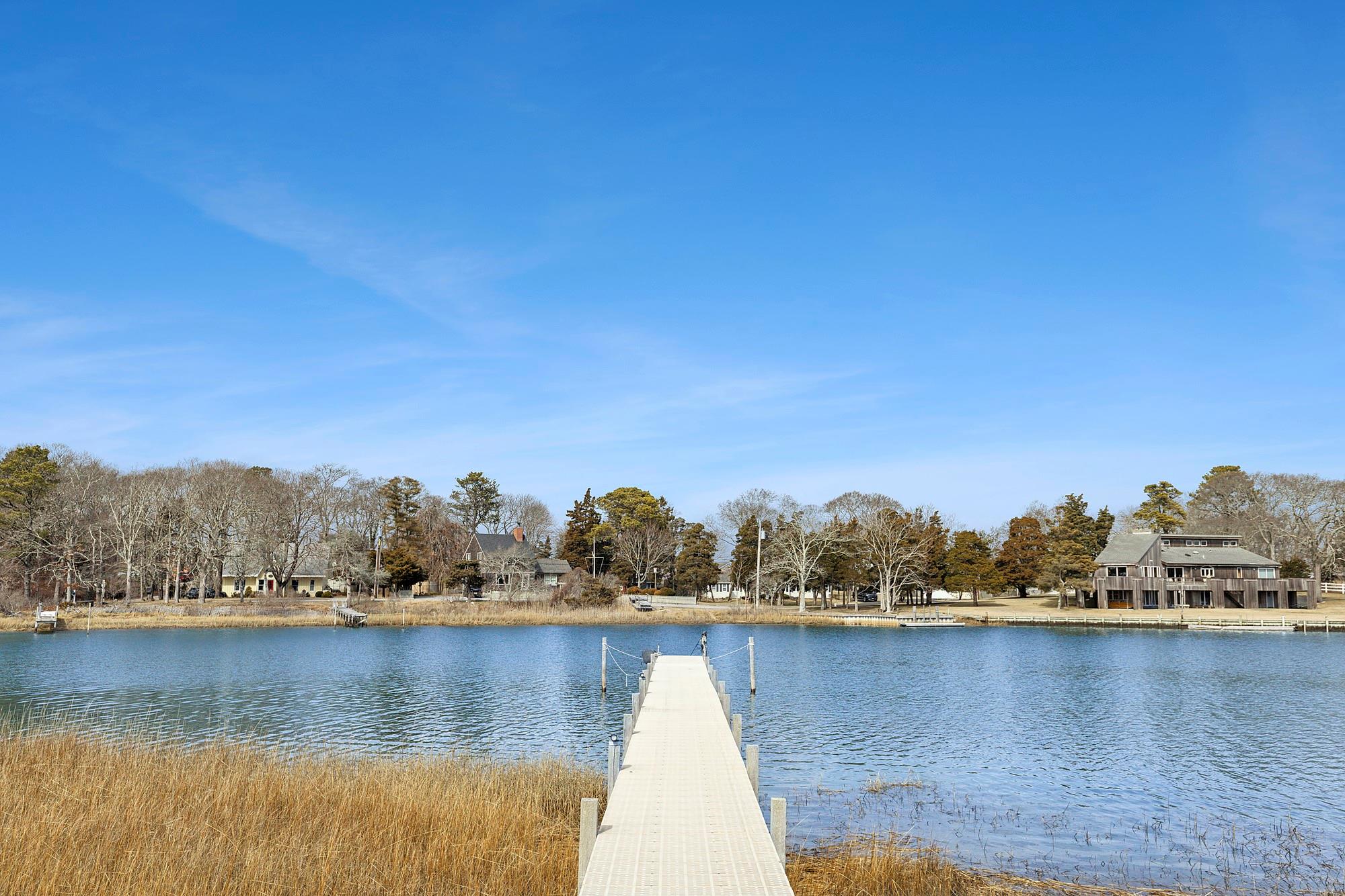 16 Duckwood Lane, Hampton Bays, New York image 34