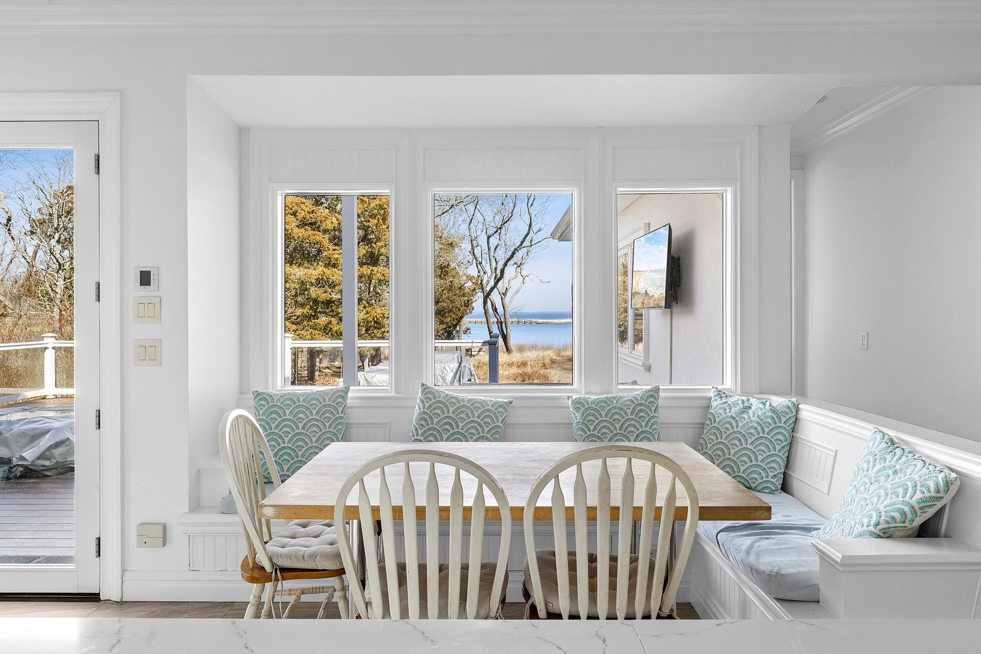 16 Duckwood Lane, Hampton Bays, New York image 11