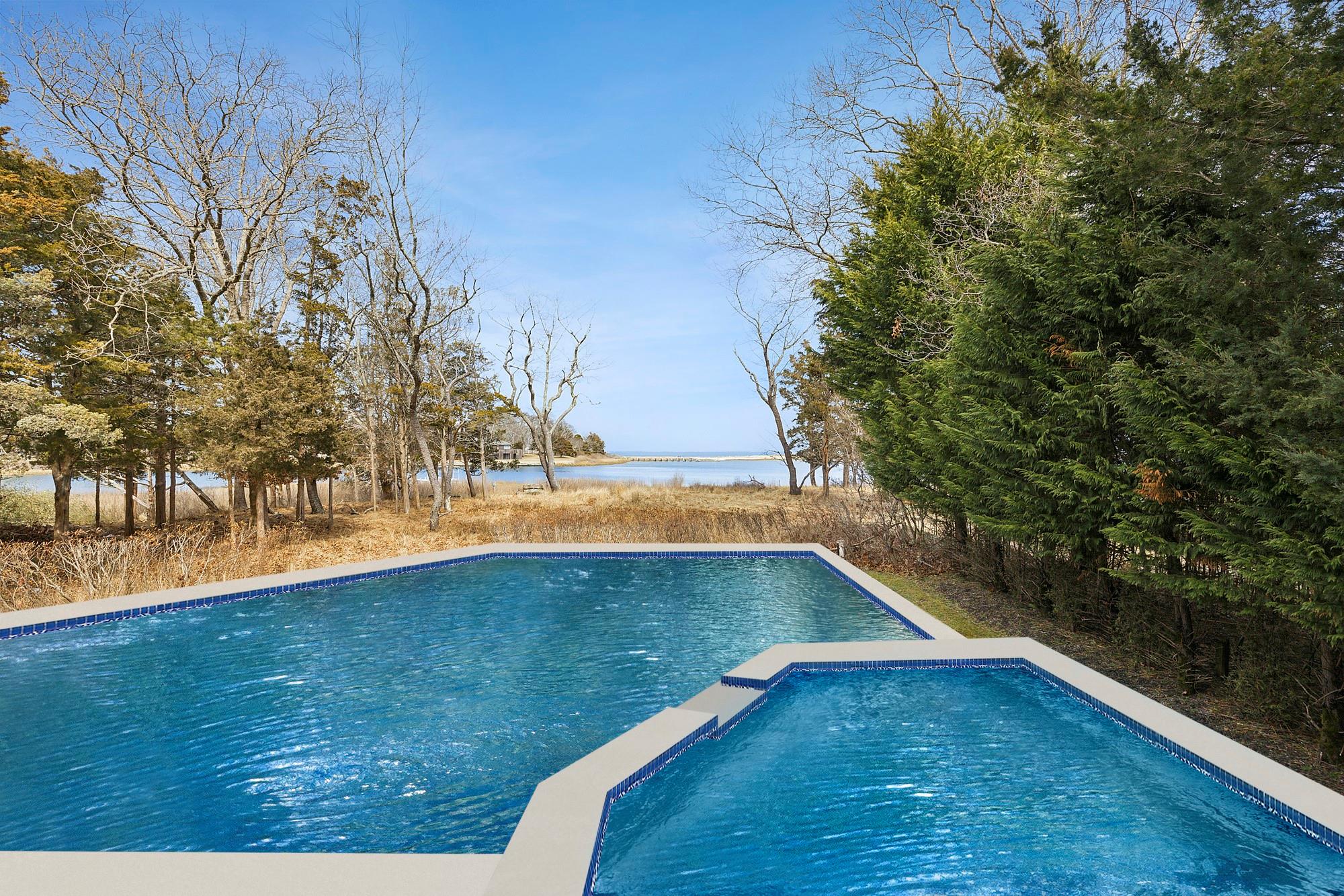 16 Duckwood Lane, Hampton Bays, New York image 29
