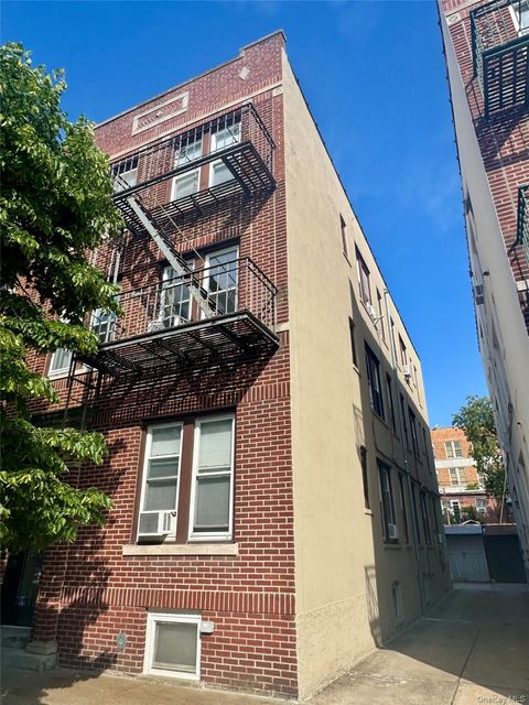 Photo of 3129 47th Street, Astoria, NY 11103 (MLS # 1007117)
