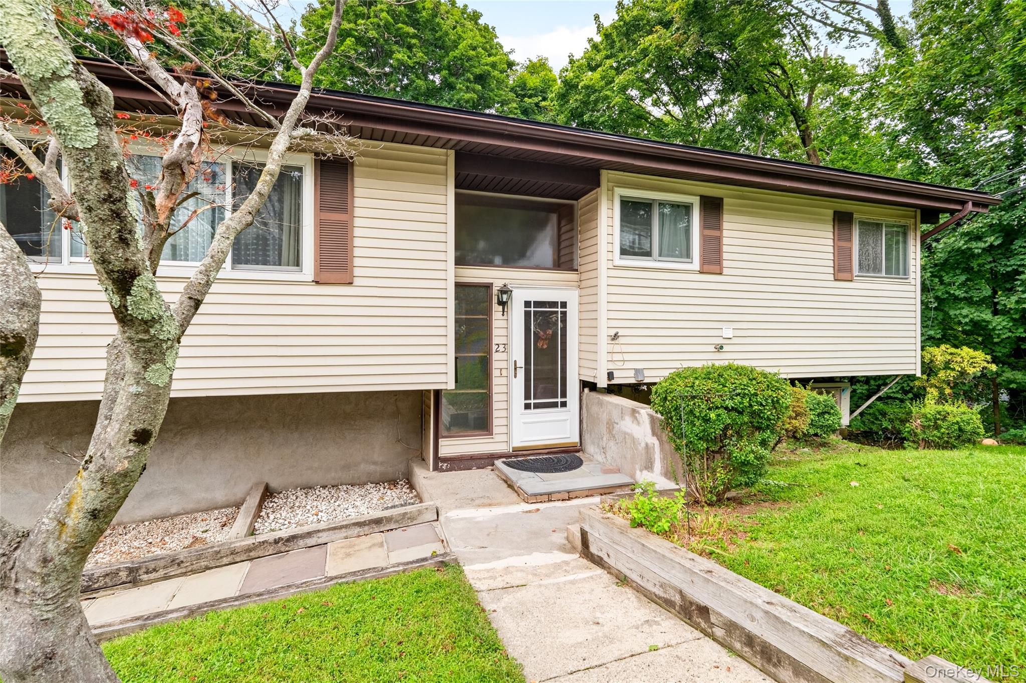 23 Howard Avenue