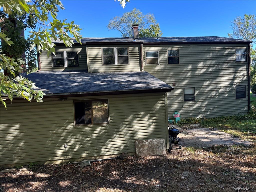 Photo of 676 Bohemia Parkway, Sayville, NY 11782 (MLS # 922990)