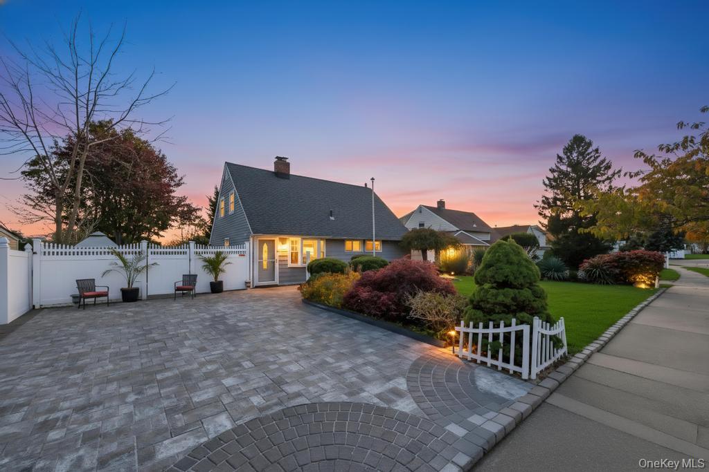 101 Constellation Road