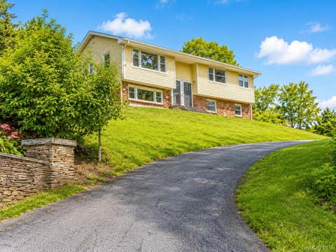 Multifamily For Rent - 43 Glenmere Homesites Road #2F<br/> Florida, NY 10921