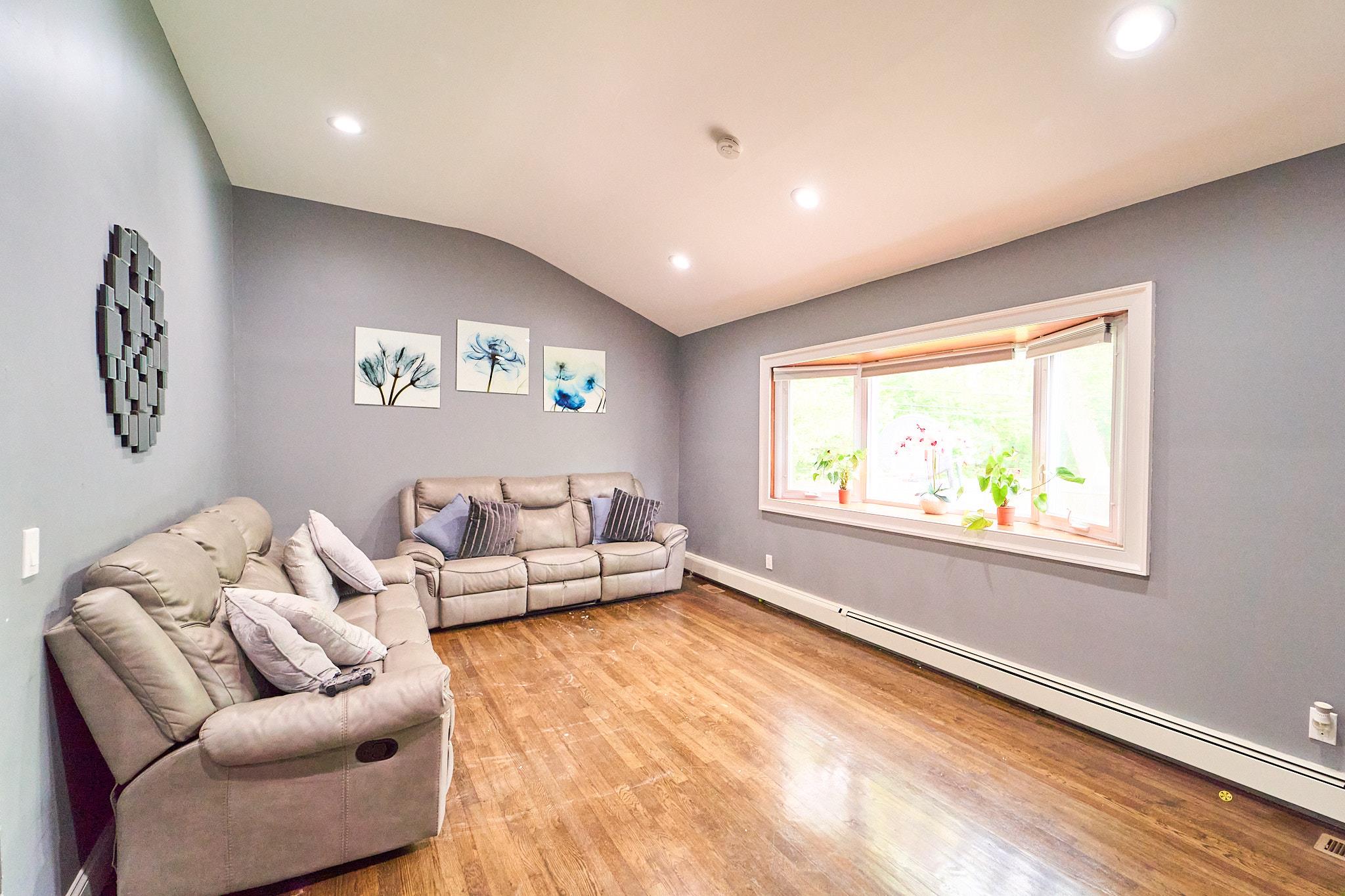 2 Hawthorne Street, Farmingdale, New York image 8