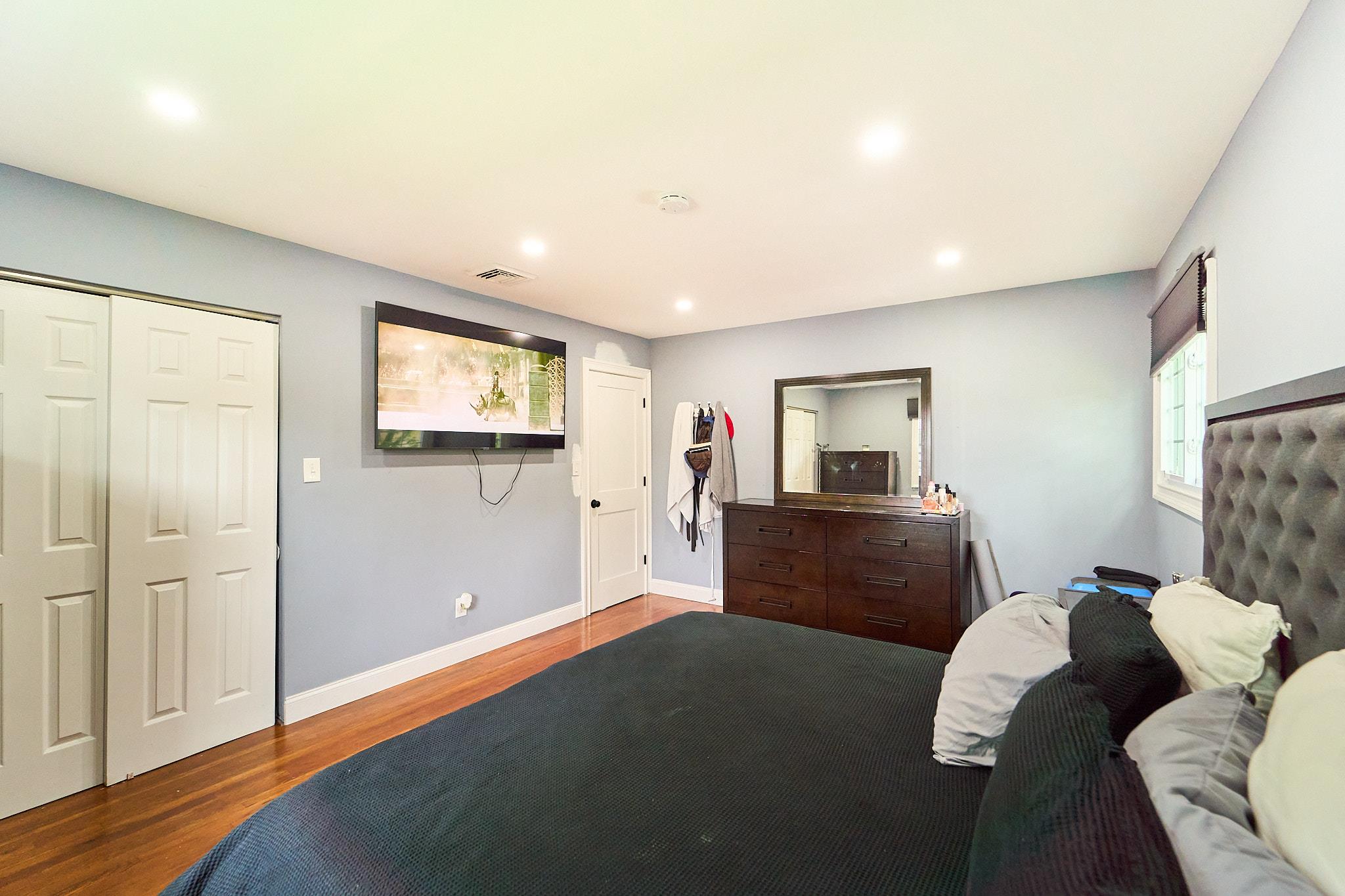 2 Hawthorne Street, Farmingdale, New York image 16