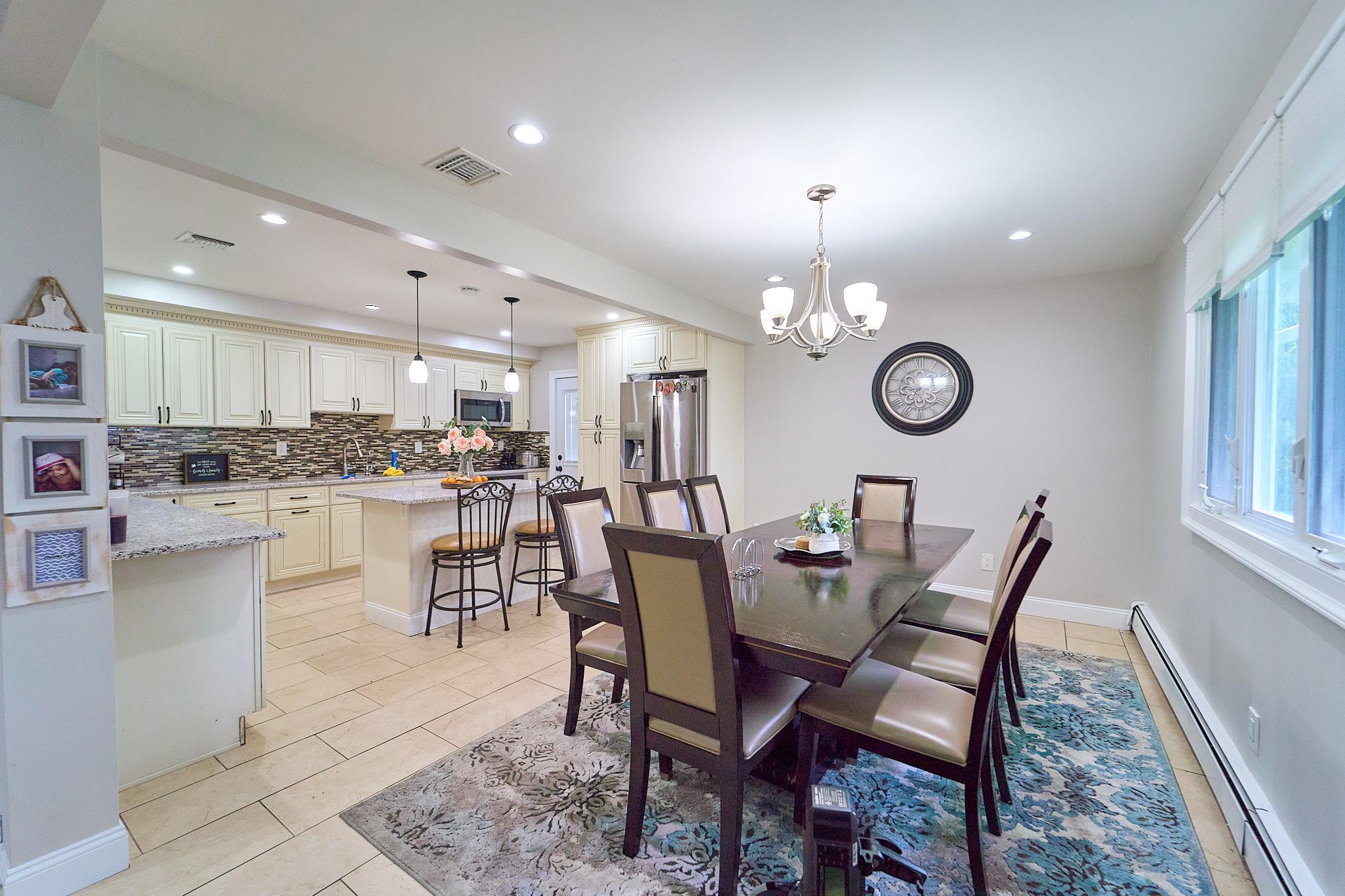 2 Hawthorne Street, Farmingdale, New York image 5