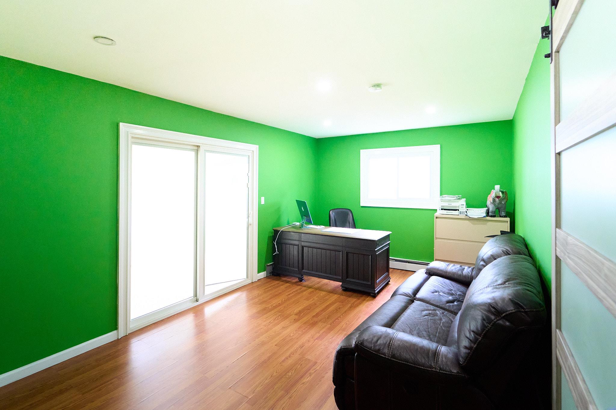 2 Hawthorne Street, Farmingdale, New York image 9