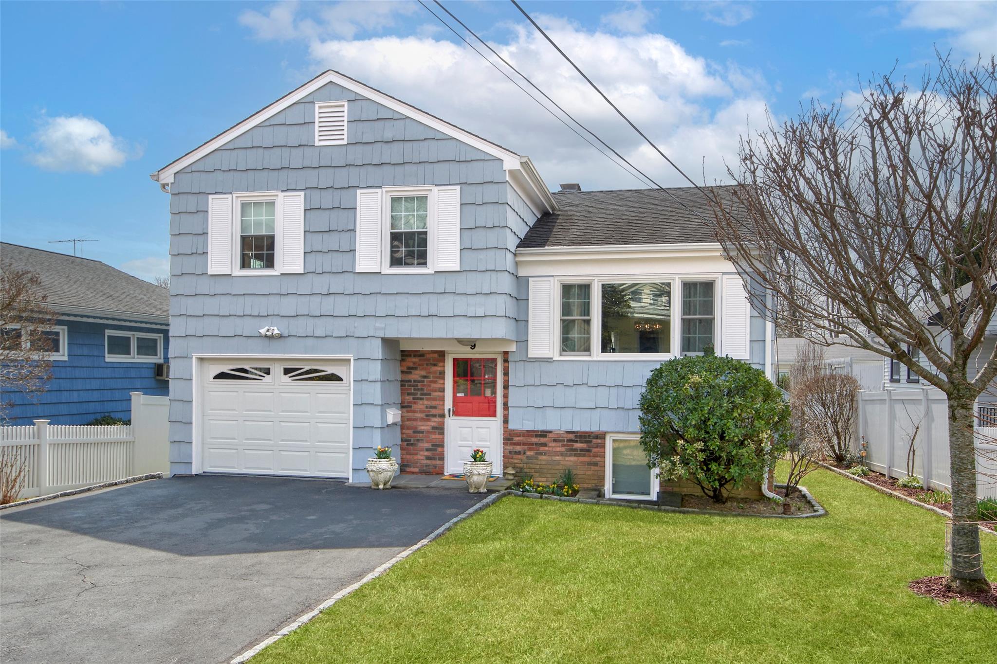 9 Bulkley Manor, Rye, New York image 2