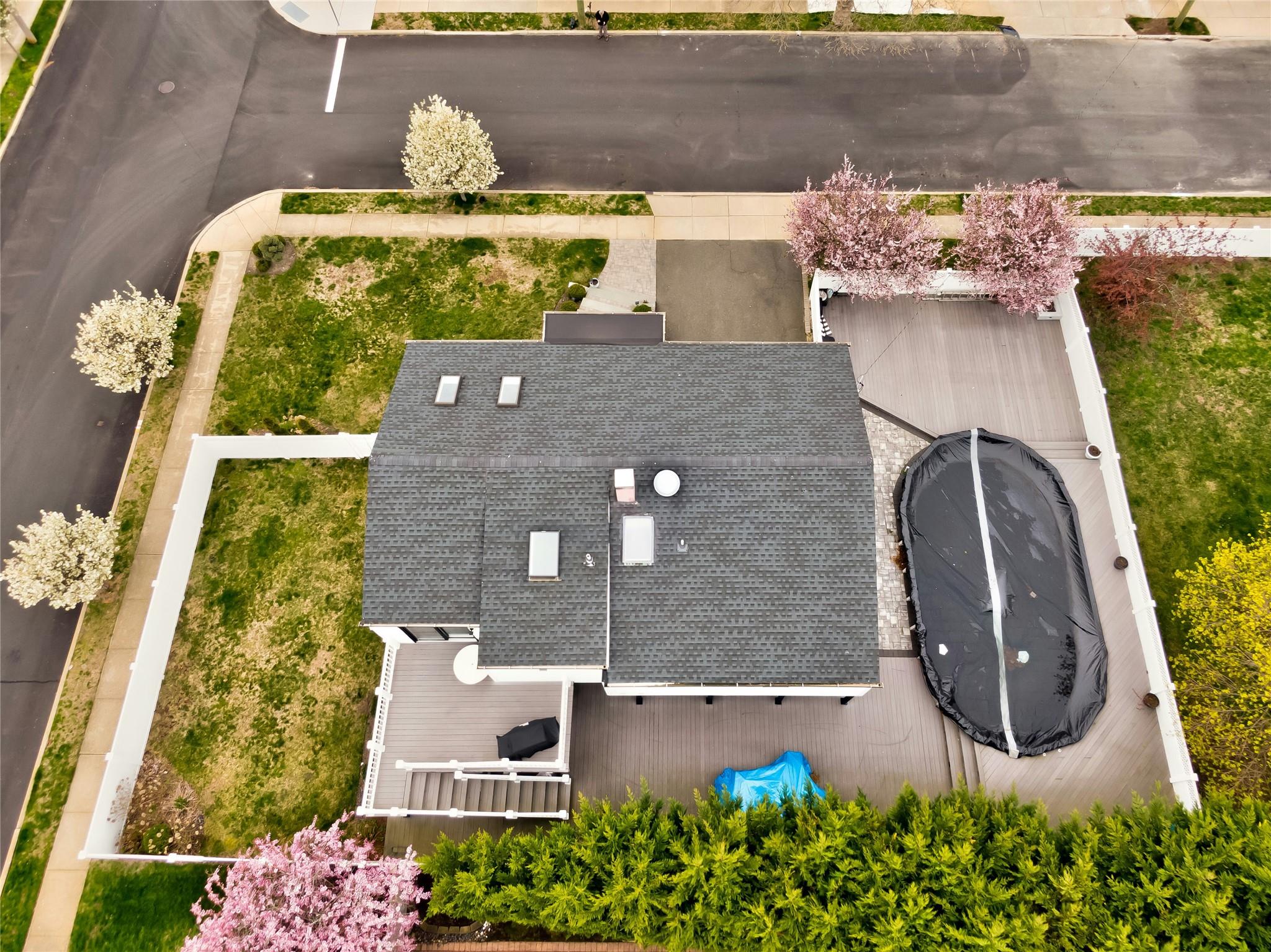 2974 Hemlock Place, Wantagh, New York image 42