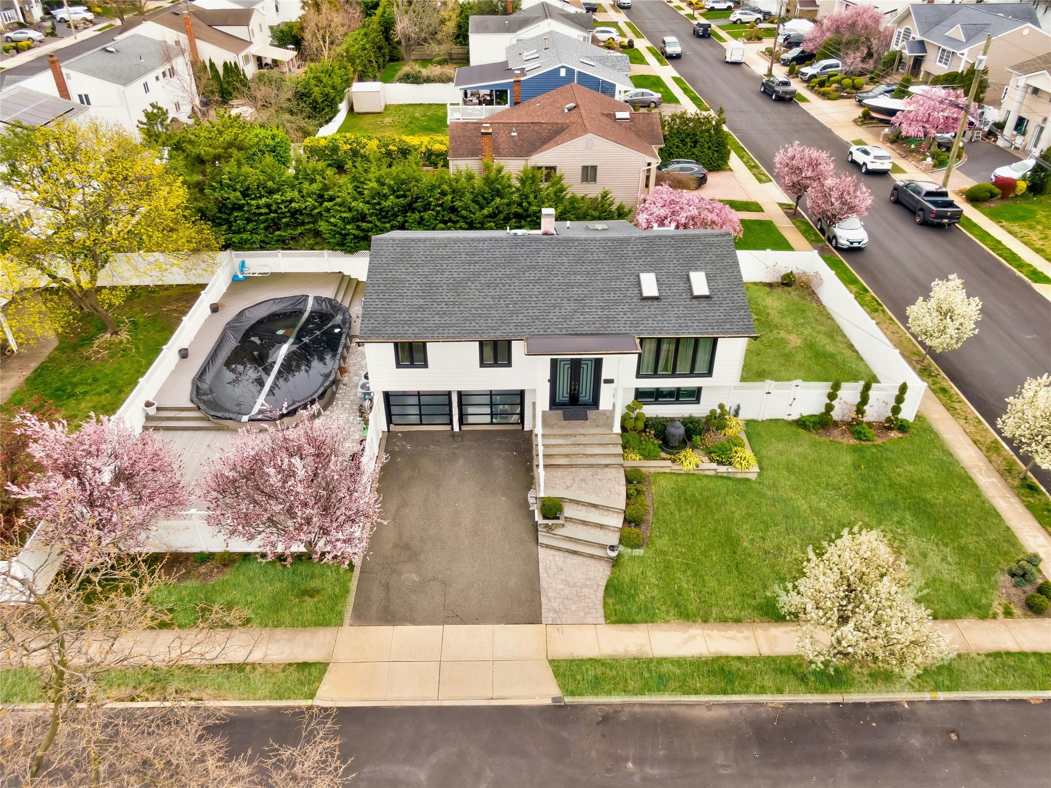 2974 Hemlock Place, Wantagh, New York image 37