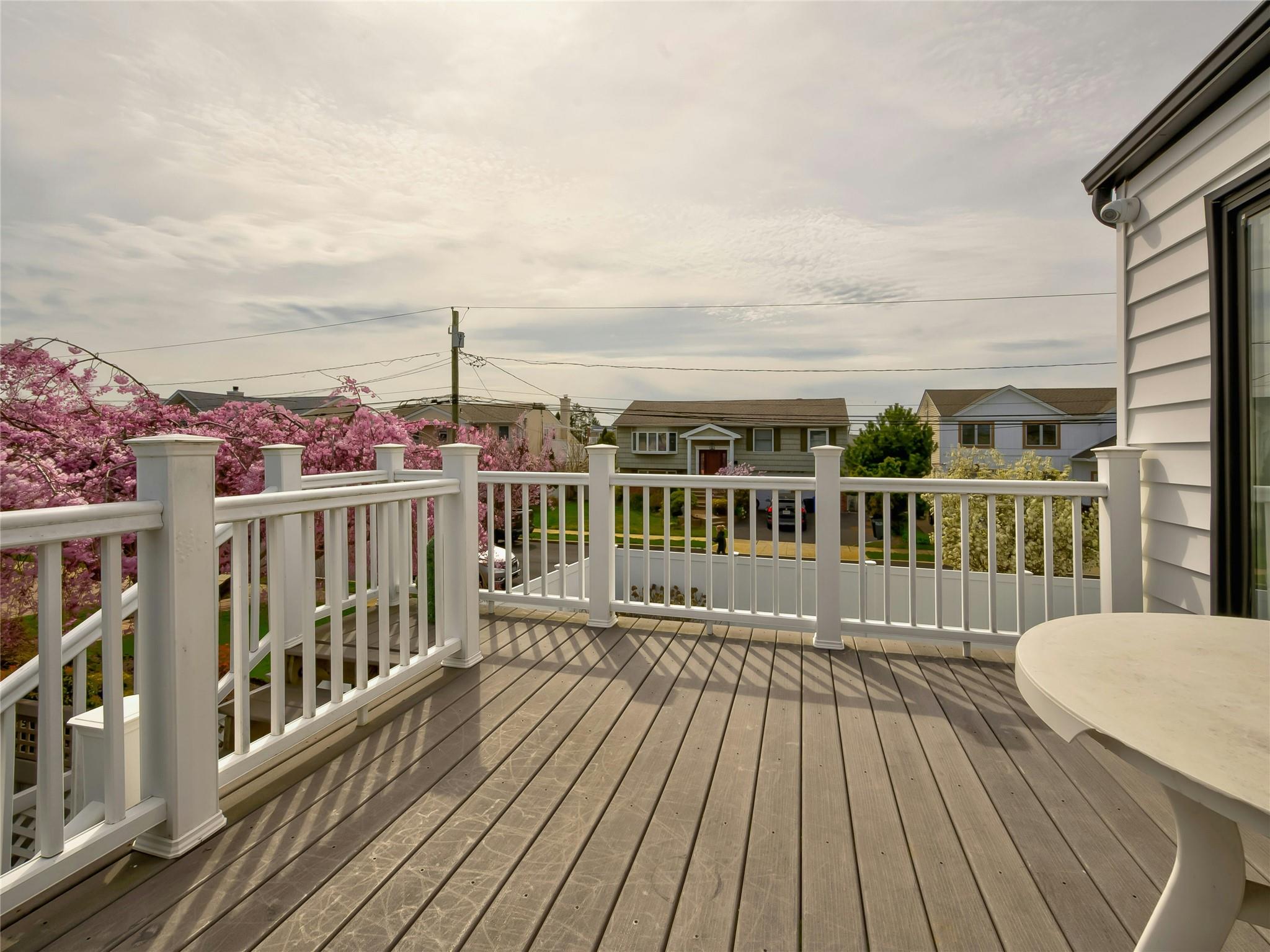2974 Hemlock Place, Wantagh, New York image 16
